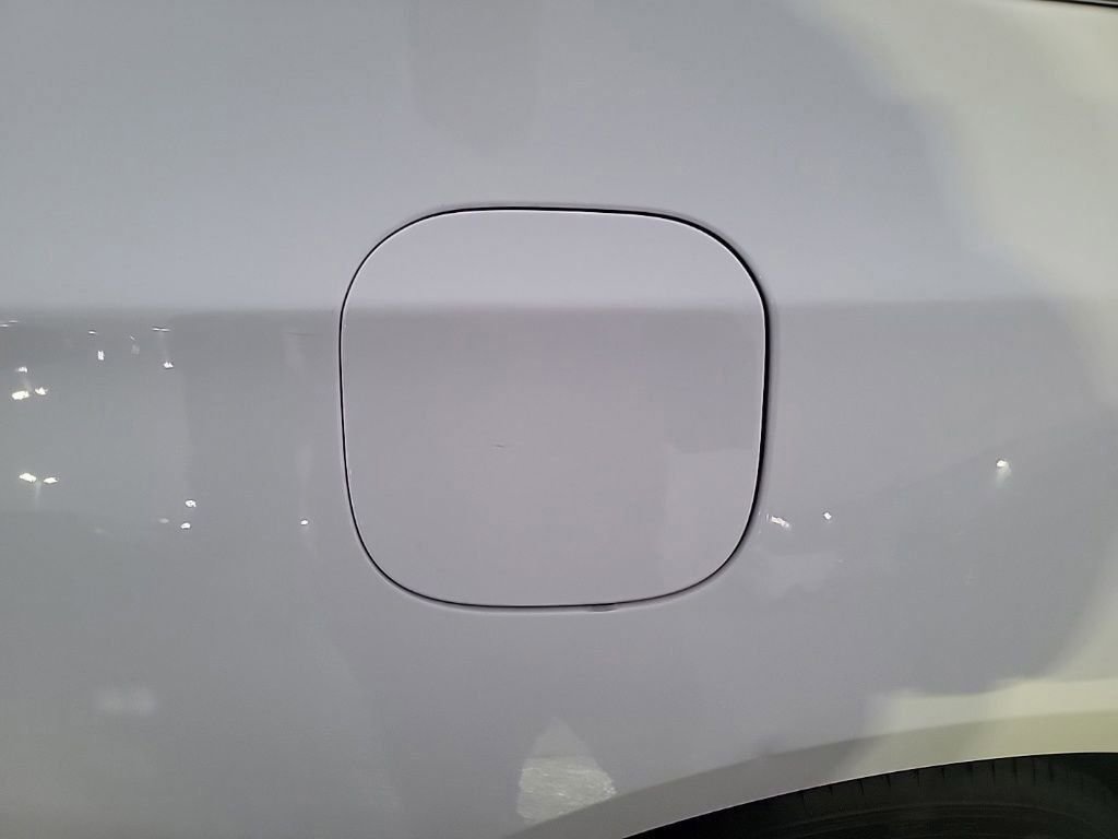 Used 2023 Chevrolet Malibu LT image 20