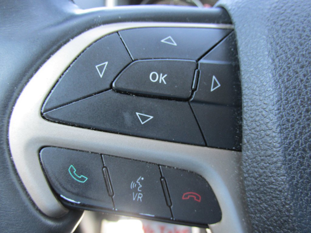 Used 2014 Jeep Cherokee Limited AWD/4WD image 17