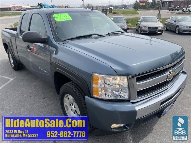 Used 2011 Chevrolet Silverado 1500 LT w/ All-Star Edition RWD image 3