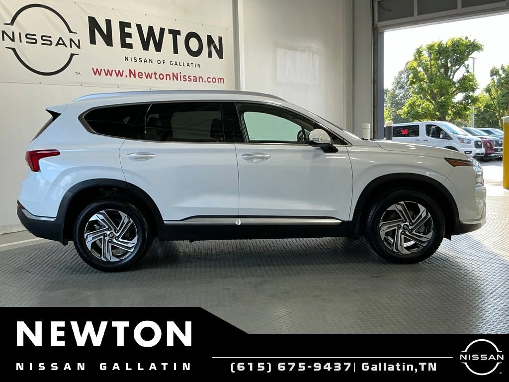 Used 2022 Hyundai Santa Fe SEL w/ Convenience + Premium Package FWD image 4