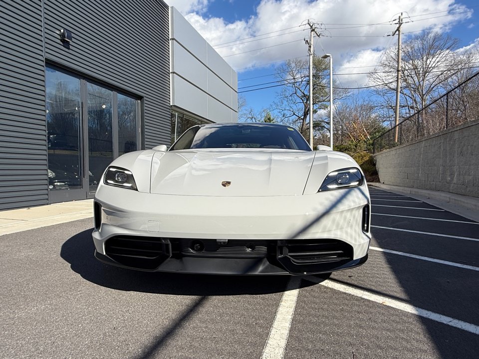 New 2026 Porsche Taycan GTS AWD/4WD image 10