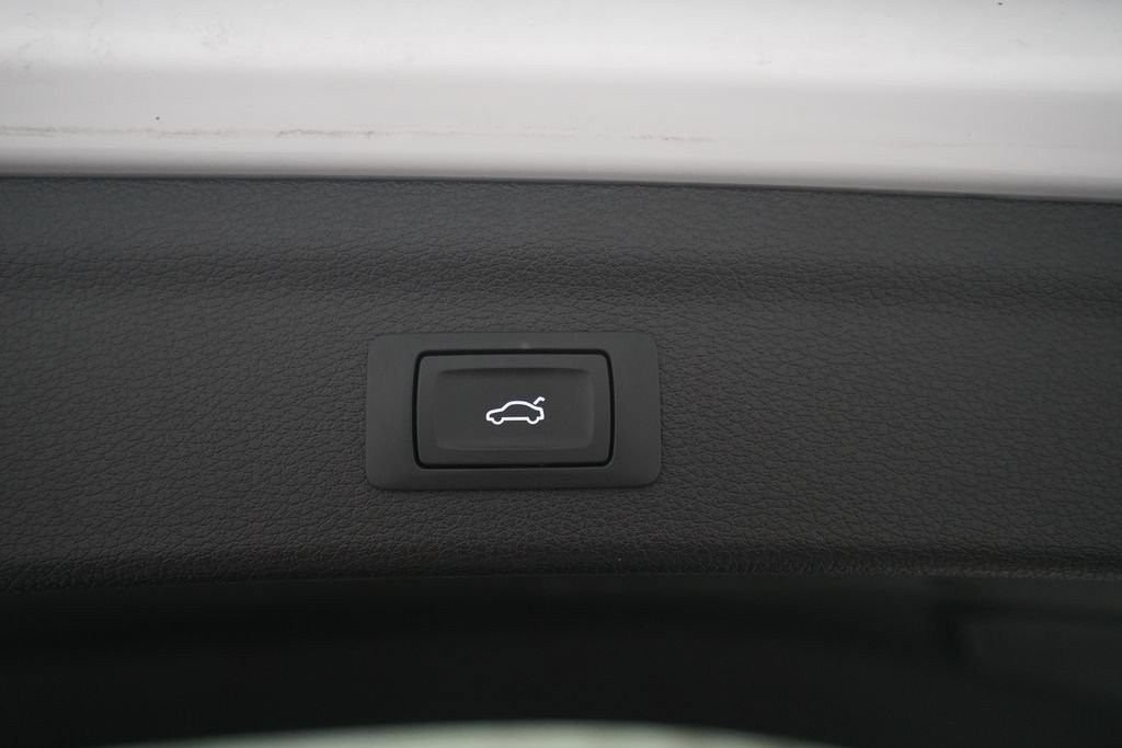 Used 2025 Audi Q3 2.0T Premium AWD/4WD image 15