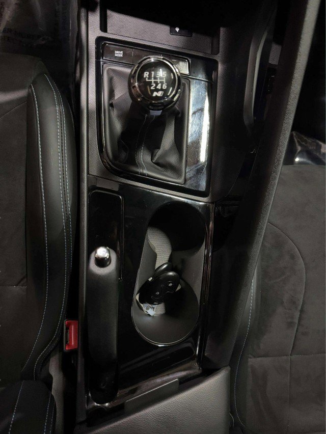 Used 2024 Hyundai Elantra N image 30