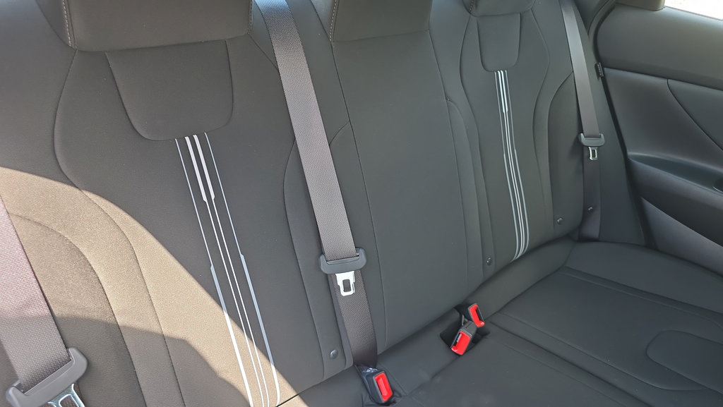 New 2026 Hyundai Elantra Sport FWD image 10