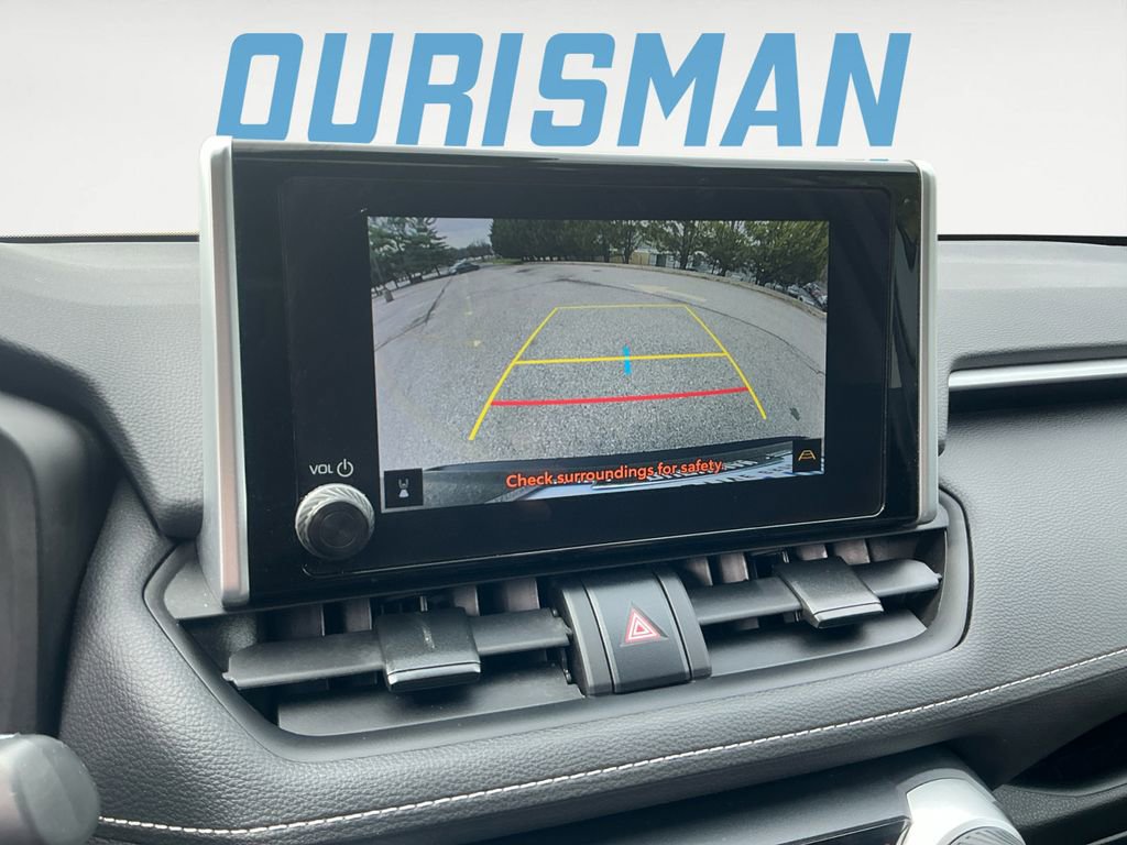 Used 2024 Toyota RAV4 XLE w/ Convenience Package image 10