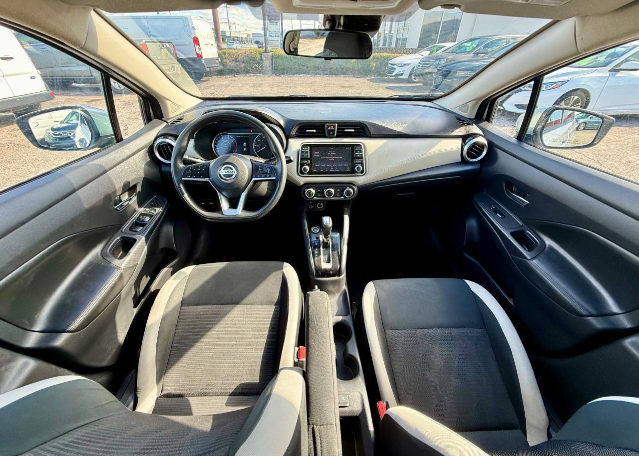 Used 2020 Nissan Versa SV FWD image 32