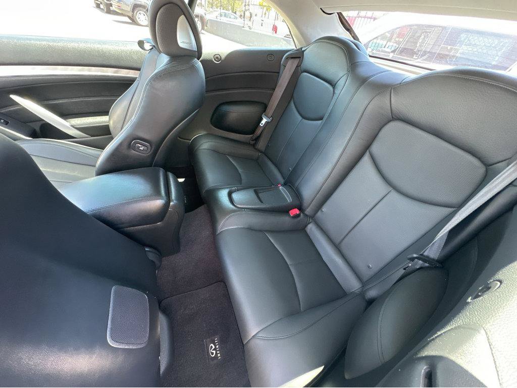 Used 2014 INFINITI Q60 Convertible w/ Premium Package RWD image 10
