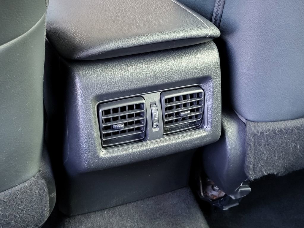 Used 2019 Toyota Camry XSE image 25