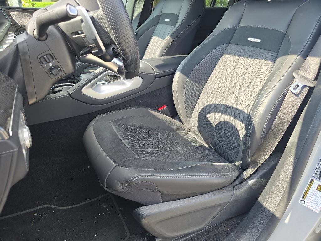 Used 2024 Mercedes-Benz GLS 63 AMG 4MATIC image 32