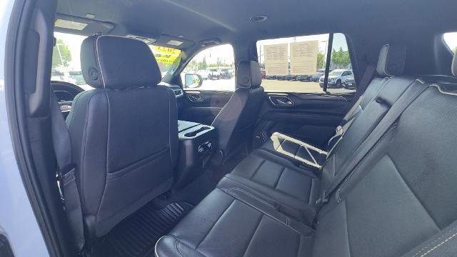 Used 2023 GMC Yukon SLT image 40