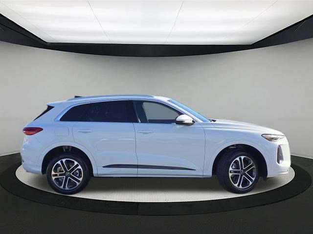 New 2025 Audi Q5 Premium Plus image 8