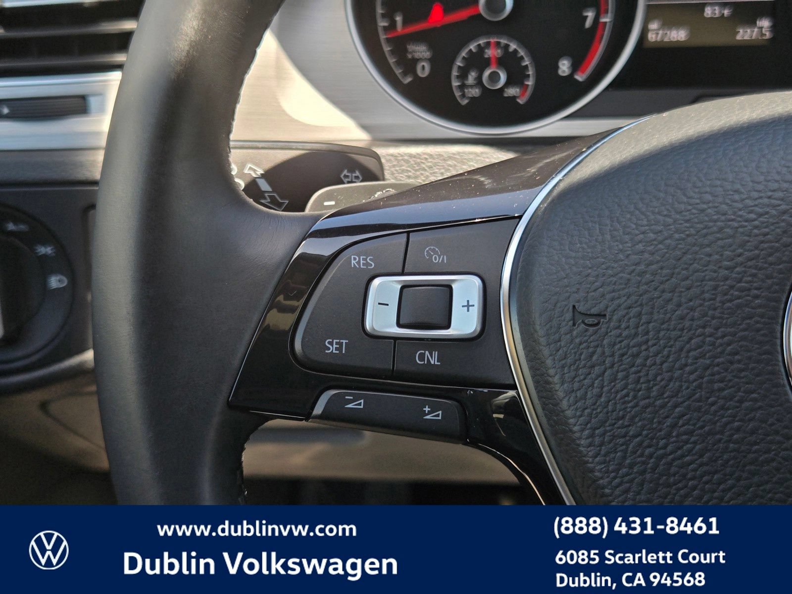 Used 2017 Volkswagen Golf SEL FWD image 20