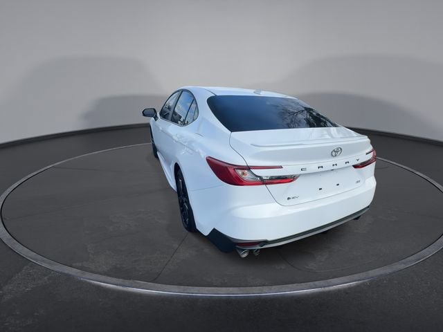 Used 2025 Toyota Camry SE image 12