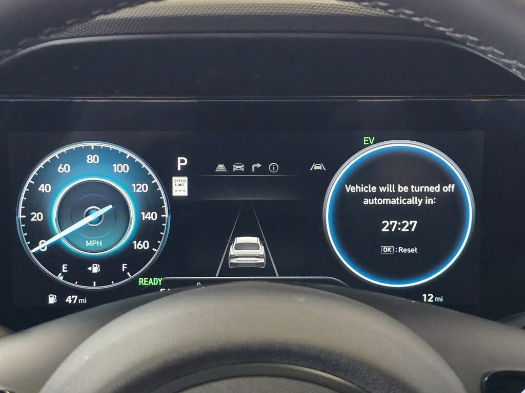 New 2025 Hyundai Elantra SEL image 18