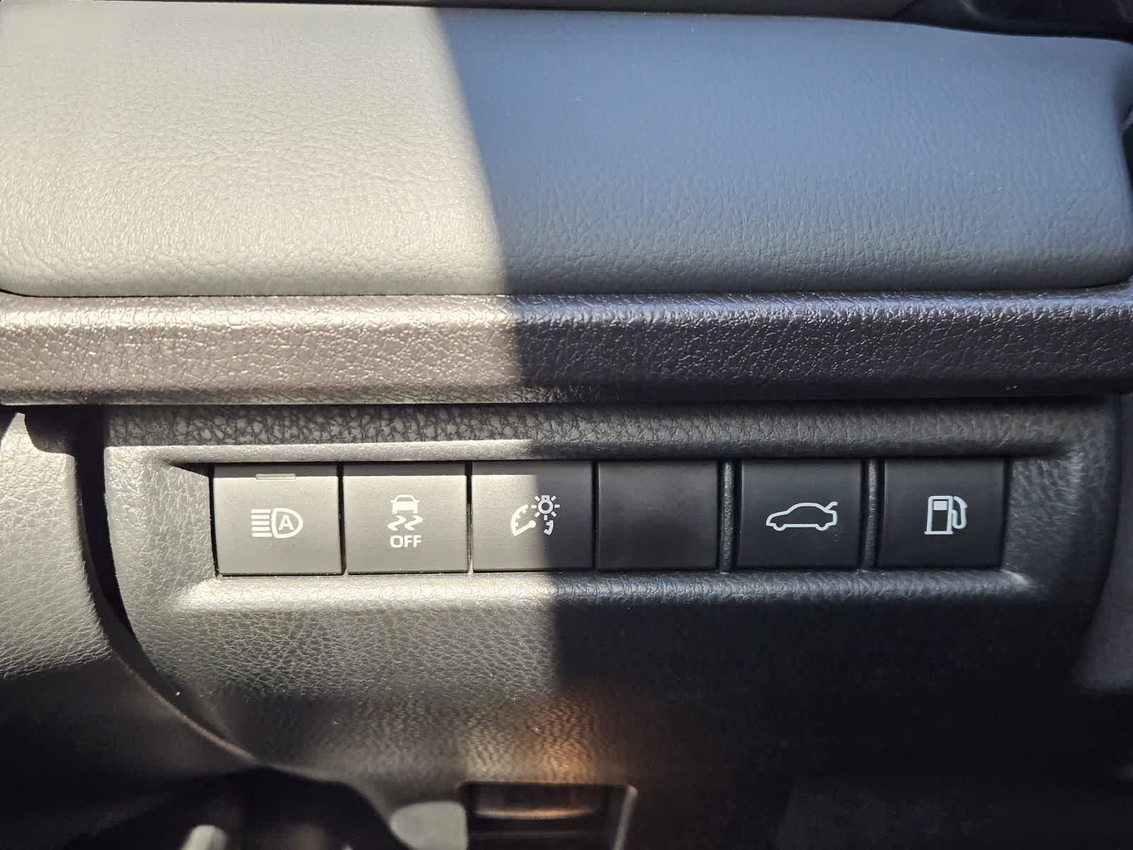 Used 2025 Toyota Camry XSE FWD image 21