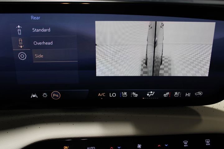 Used 2025 Buick Enclave Avenir w/ Super Cruise Package AWD/4WD image 55