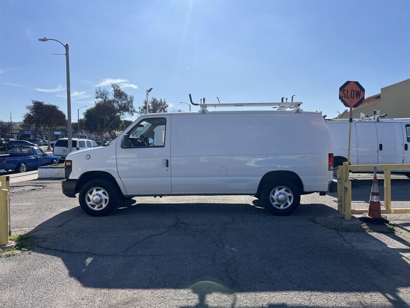 Used 2013 Ford E-150 and Econoline 150 RWD image 4
