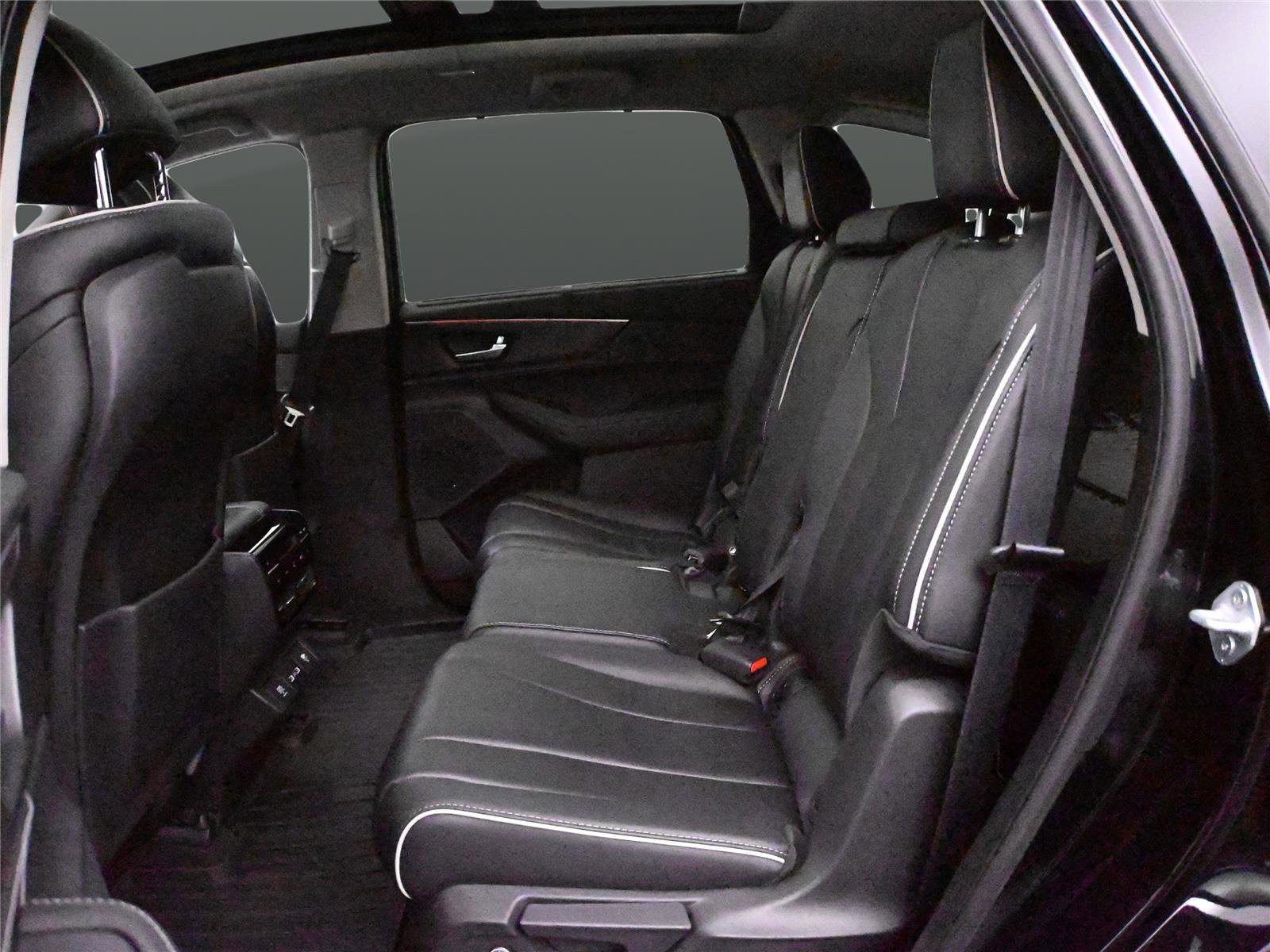 Certified 2024 Acura MDX SH-AWD w/ Advance Package image 8