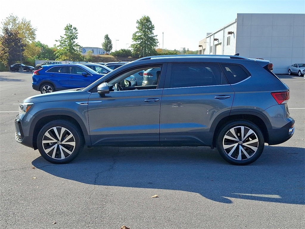 Used 2022 Volkswagen Taos SE image 6
