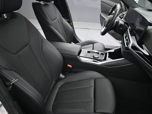Used 2023 BMW 330i Sedan w/ Premium Package image 23