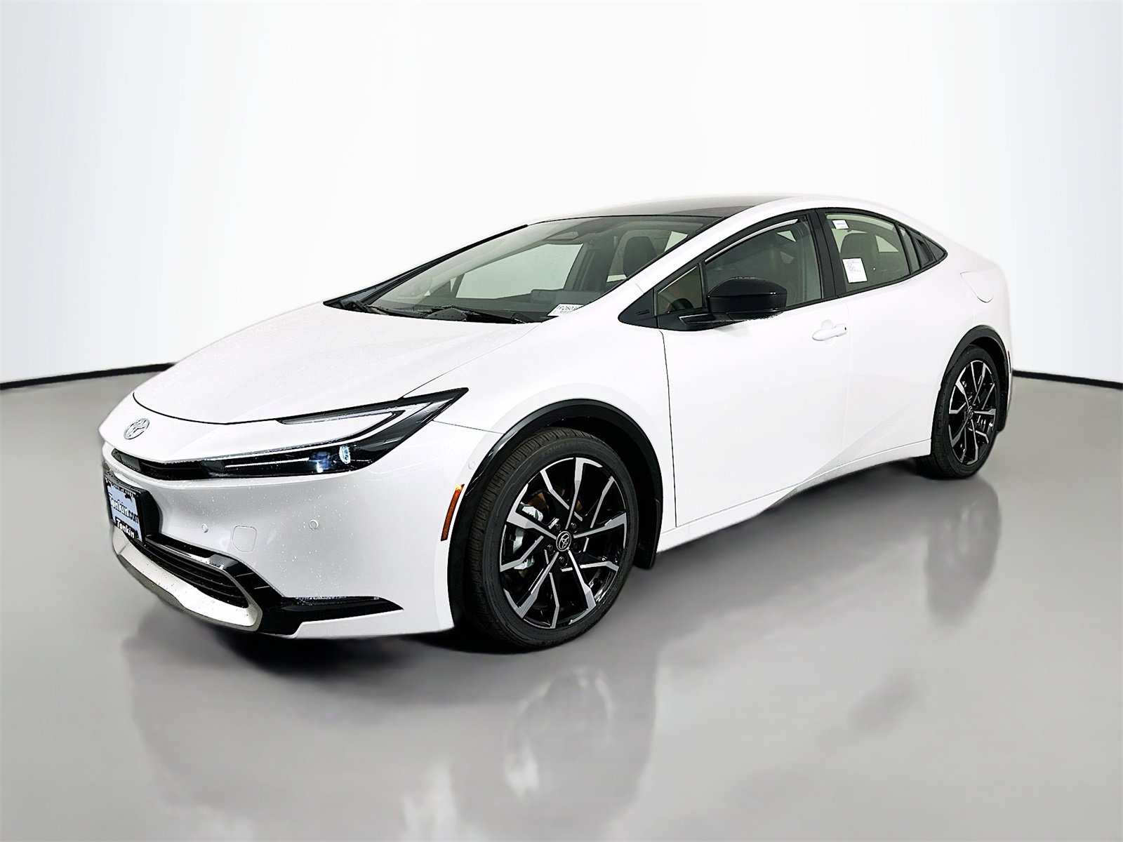 New 2026 Toyota Prius Plug-In Hybrid image 3