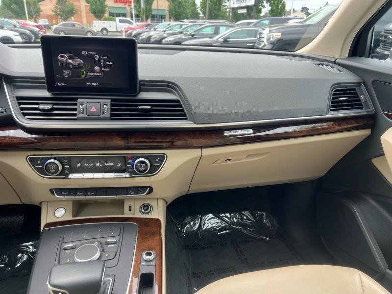 Used 2018 Audi Q5 2.0T Premium AWD/4WD image 14