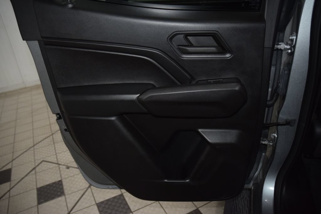 Used 2024 Chevrolet Colorado Trail Boss w/ Technology Package AWD/4WD image 44