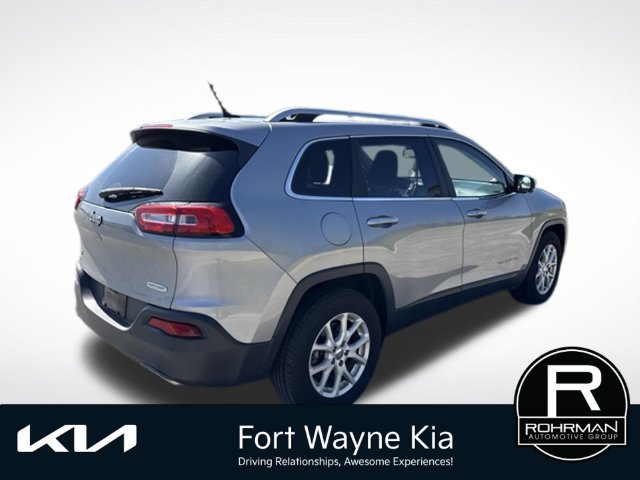 Used 2015 Jeep Cherokee Latitude w/ Comfort/Convenience Group AWD/4WD image 6