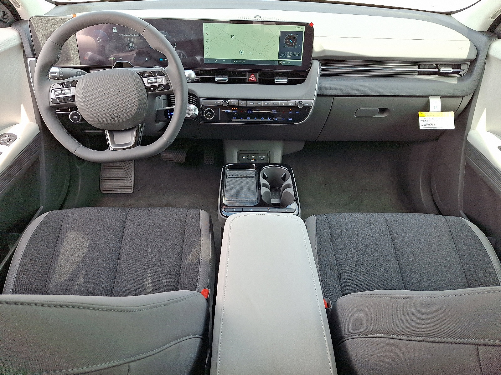 New 2025 Hyundai Ioniq 5 SE image 10