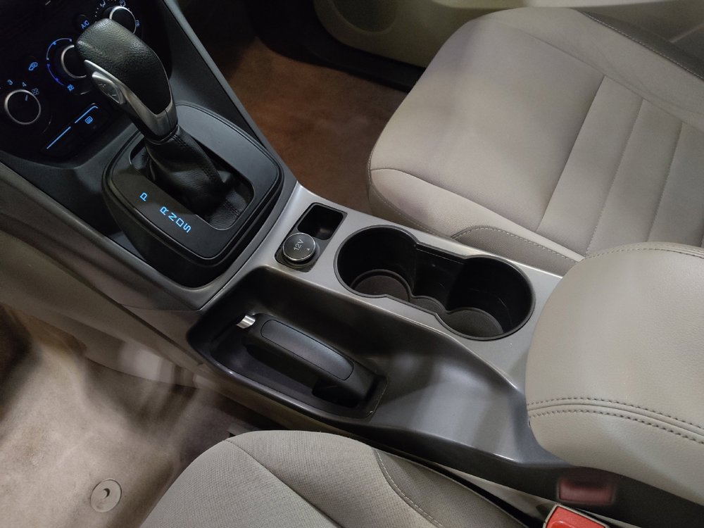 Used 2015 Ford Escape SE image 26