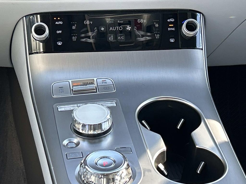 New 2026 Genesis GV70 2.5T Advanced image 28