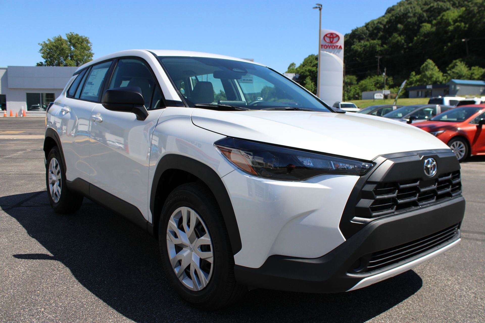 New 2026 Toyota Corolla Cross L AWD/4WD image 4