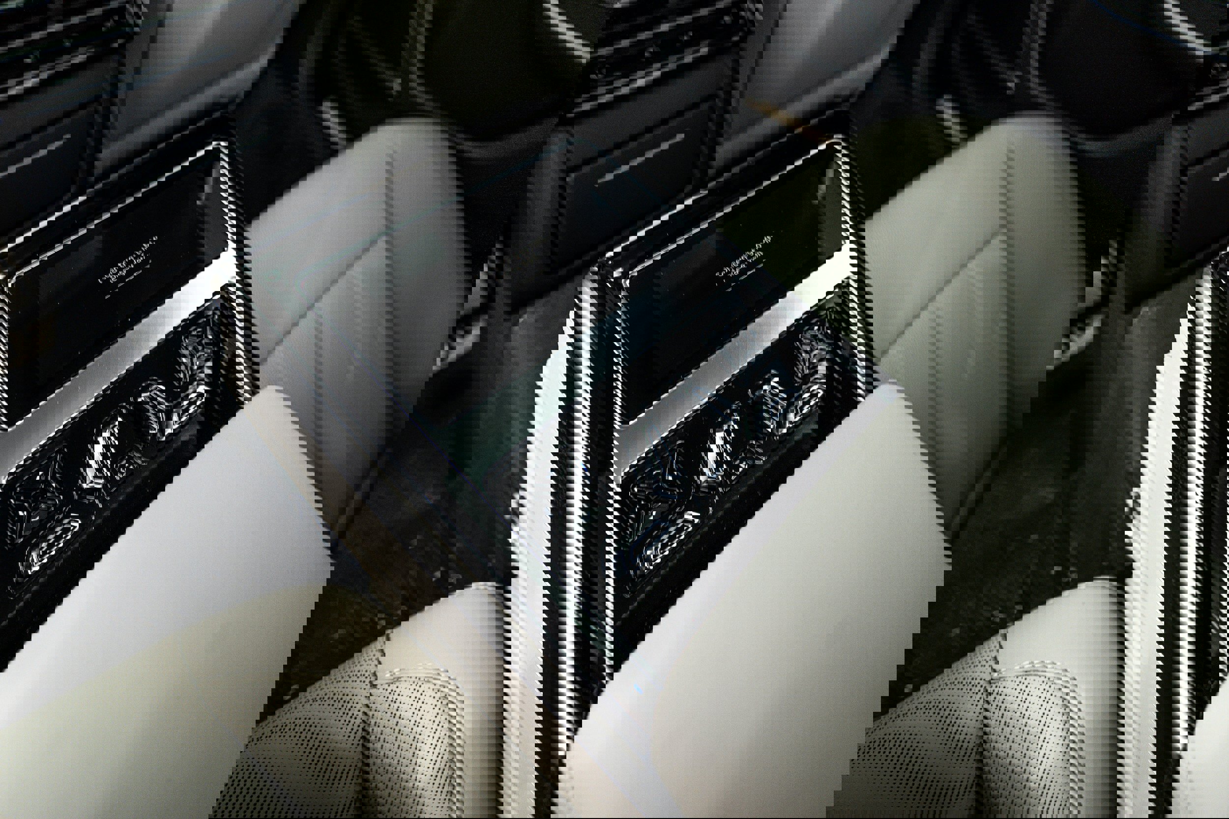 New 2025 Audi A8 L 3.0T image 21