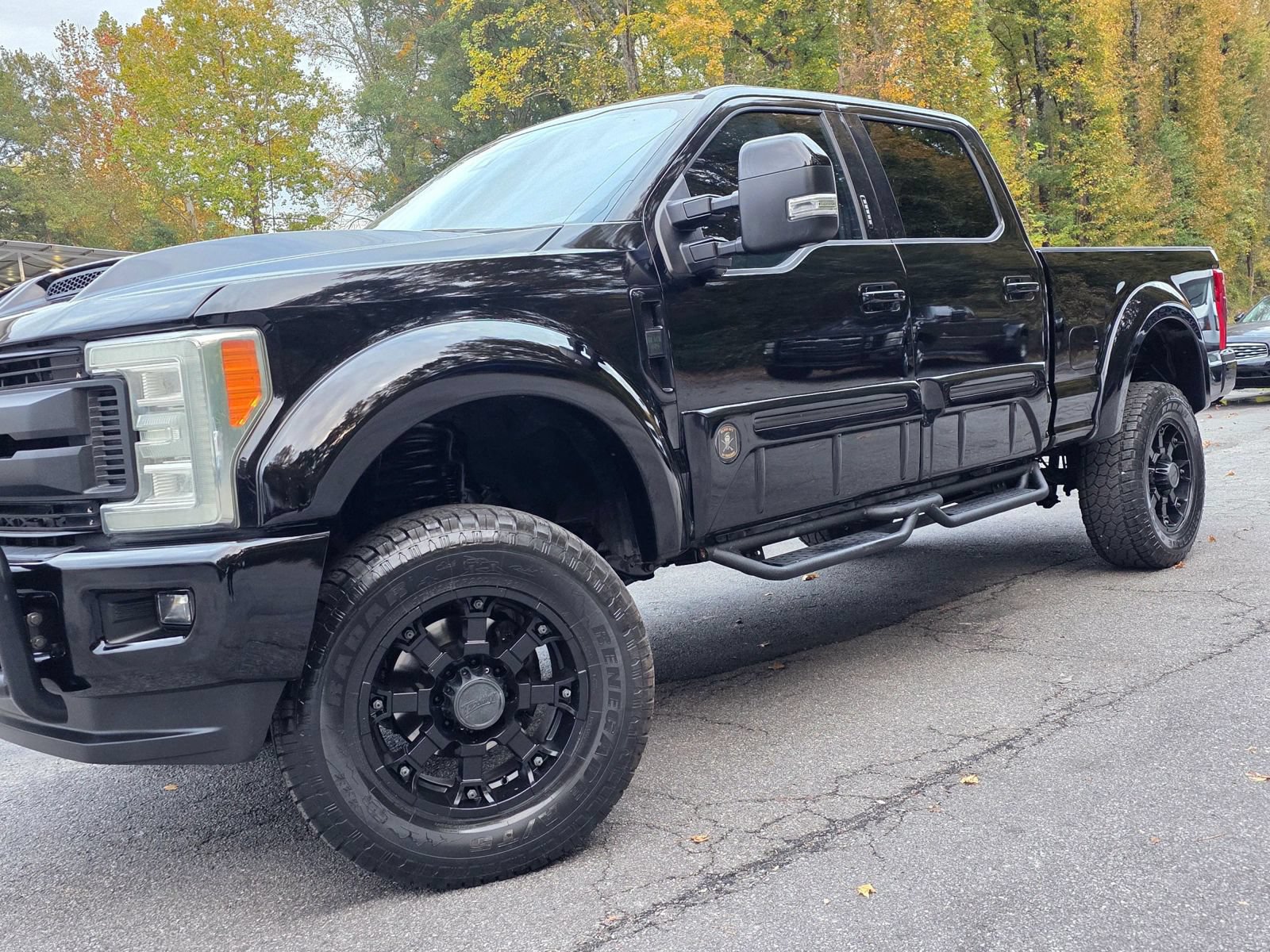 Used 2017 Ford F250 Lariat w/ Lariat Ultimate Package AWD/4WD image 4
