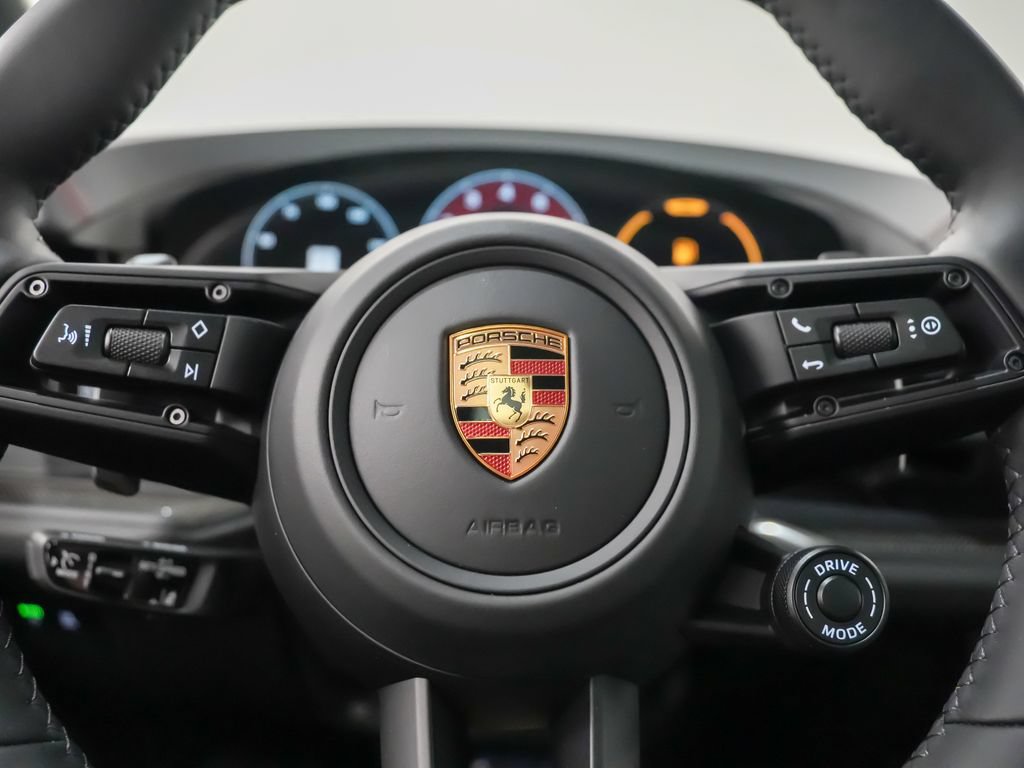 New 2026 Porsche Cayenne GTS AWD/4WD image 25