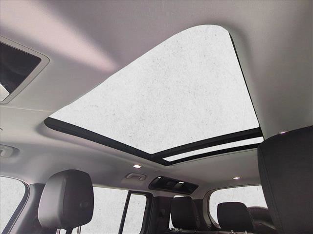 Certified 2025 Land Rover Defender 110 S image 21