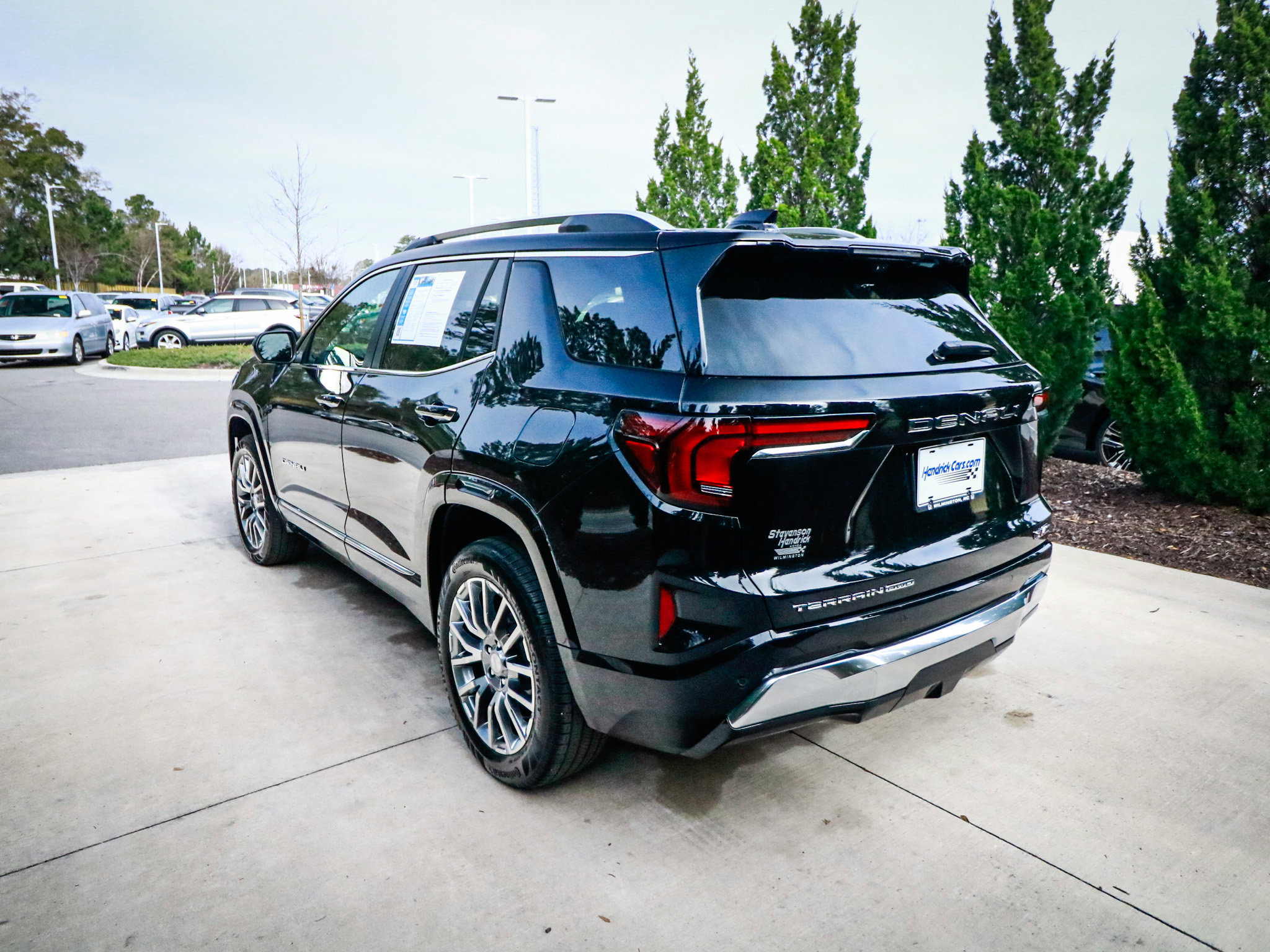 Used 2026 GMC Terrain Denali image 8