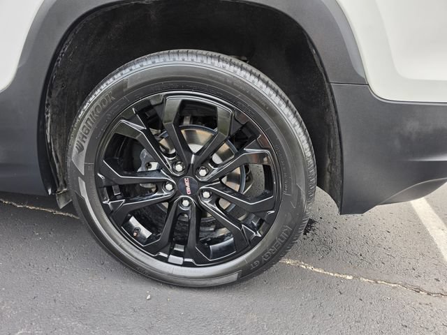 Used 2022 GMC Terrain SLE w/ Driver Convenience Package AWD/4WD image 10