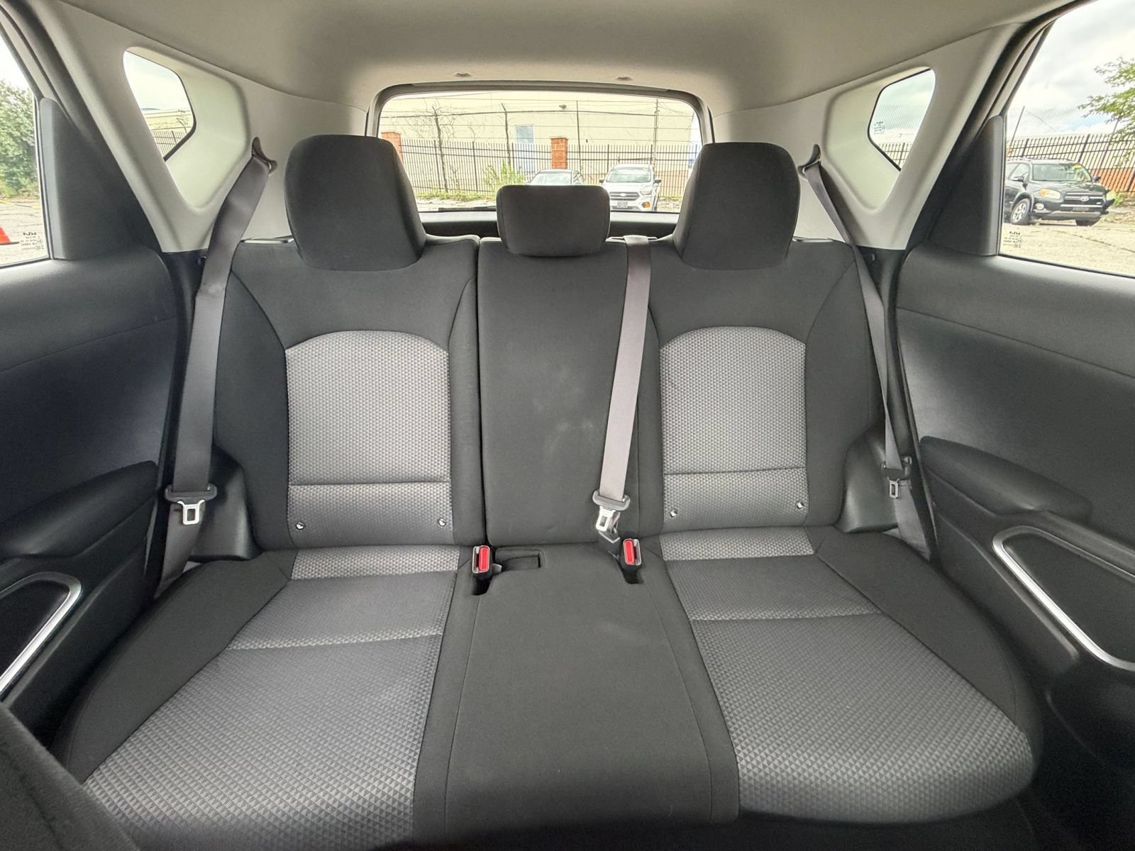 Used 2025 Kia Soul LX w/ LX Technology Package FWD image 37