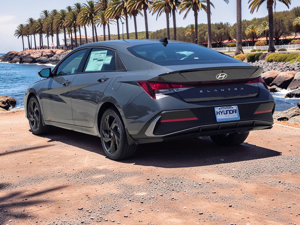 New 2026 Hyundai Elantra Sport FWD image 7