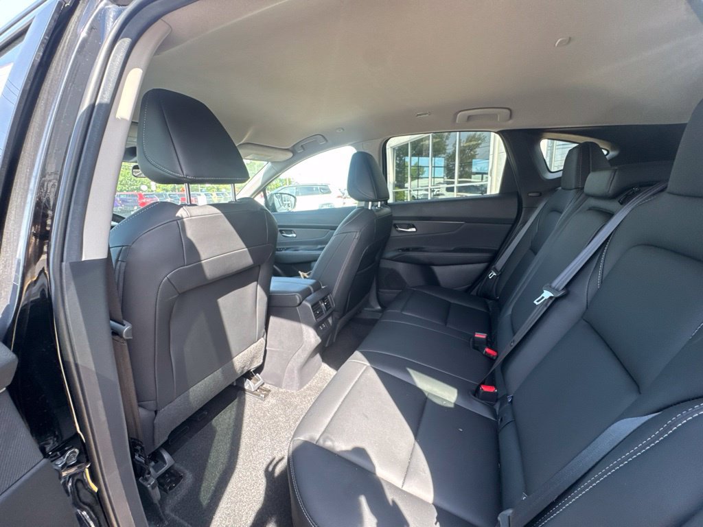 Used 2025 Nissan Murano SV w/ Cargo Package AWD/4WD image 17