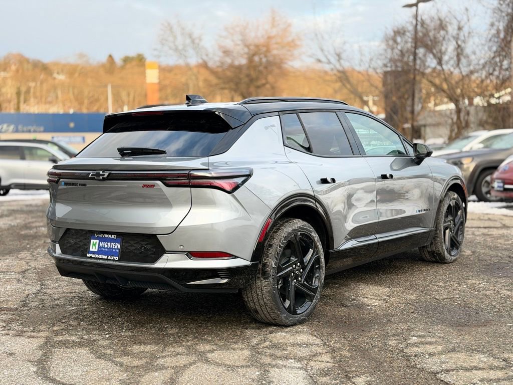 New 2026 Chevrolet Equinox EV RS image 6
