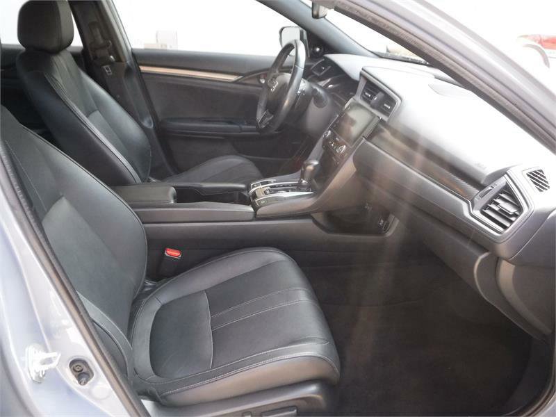 Used 2018 Honda Civic Sport Touring image 4