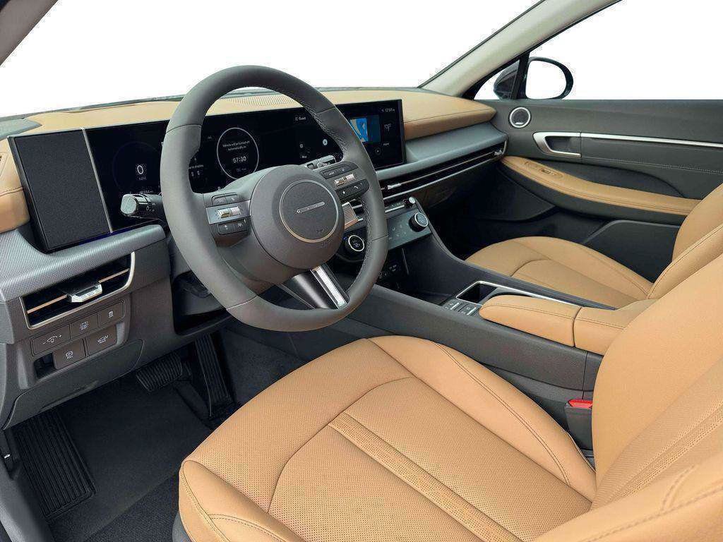 New 2026 Hyundai Sonata Limited FWD image 14