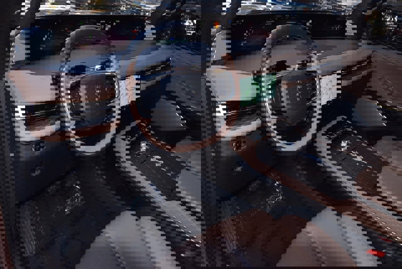 Certified 2025 Lincoln Navigator Black Label image 39