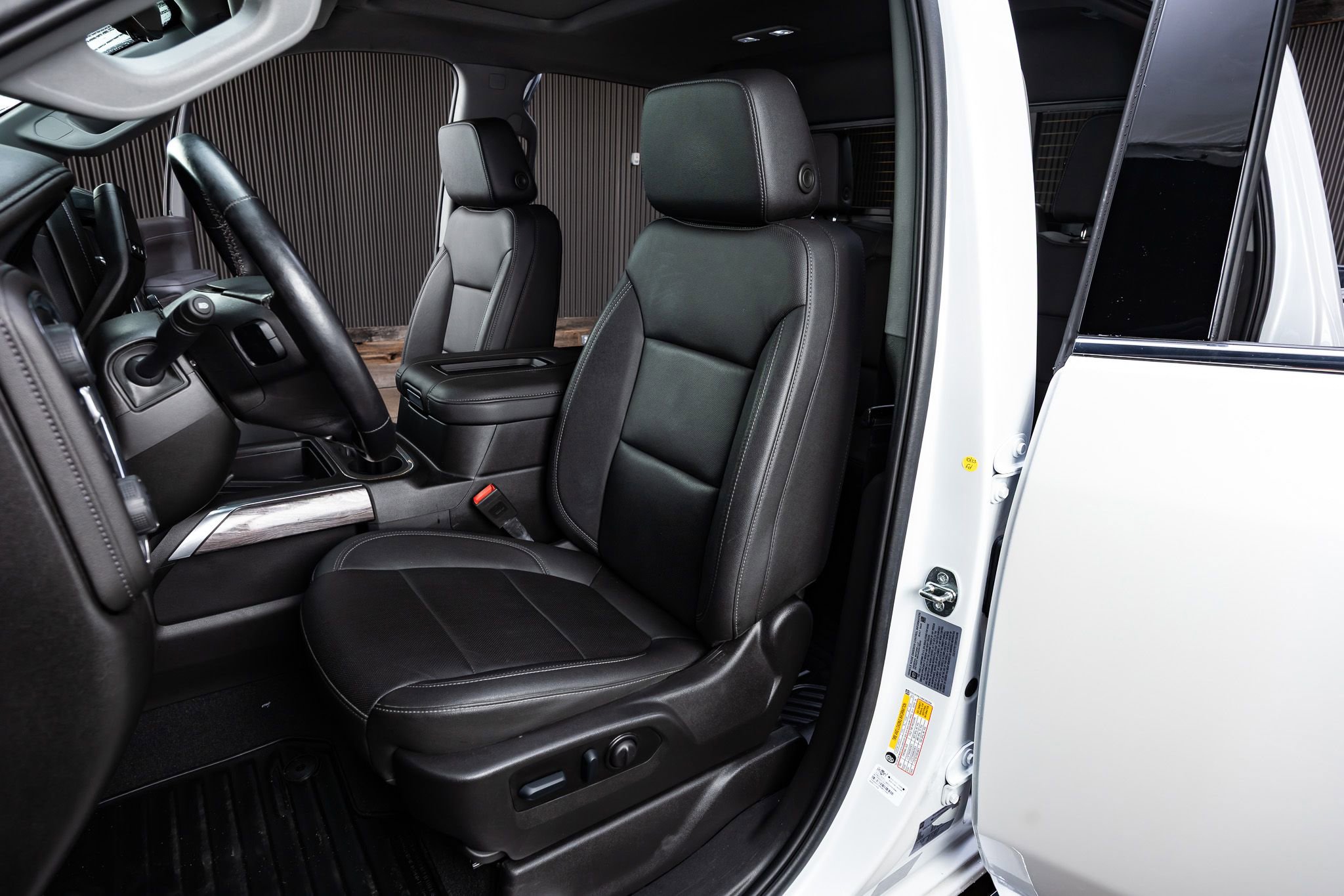 Used 2022 Chevrolet Silverado 2500 LTZ w/ LTZ Plus Package image 30