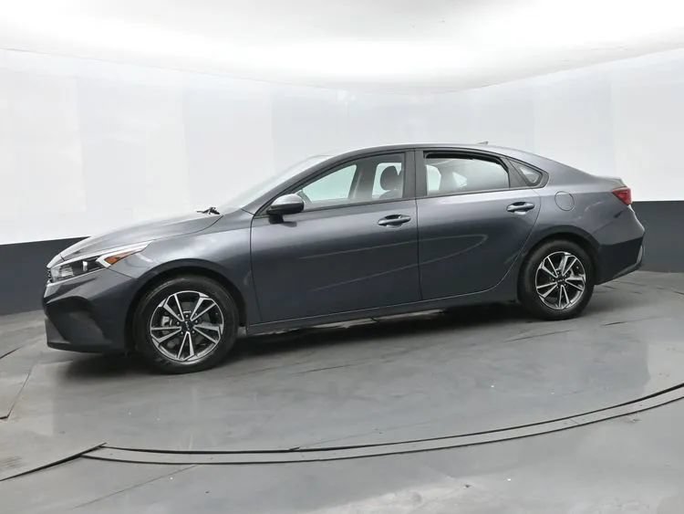 Used 2024 Kia Forte LXS FWD image 5