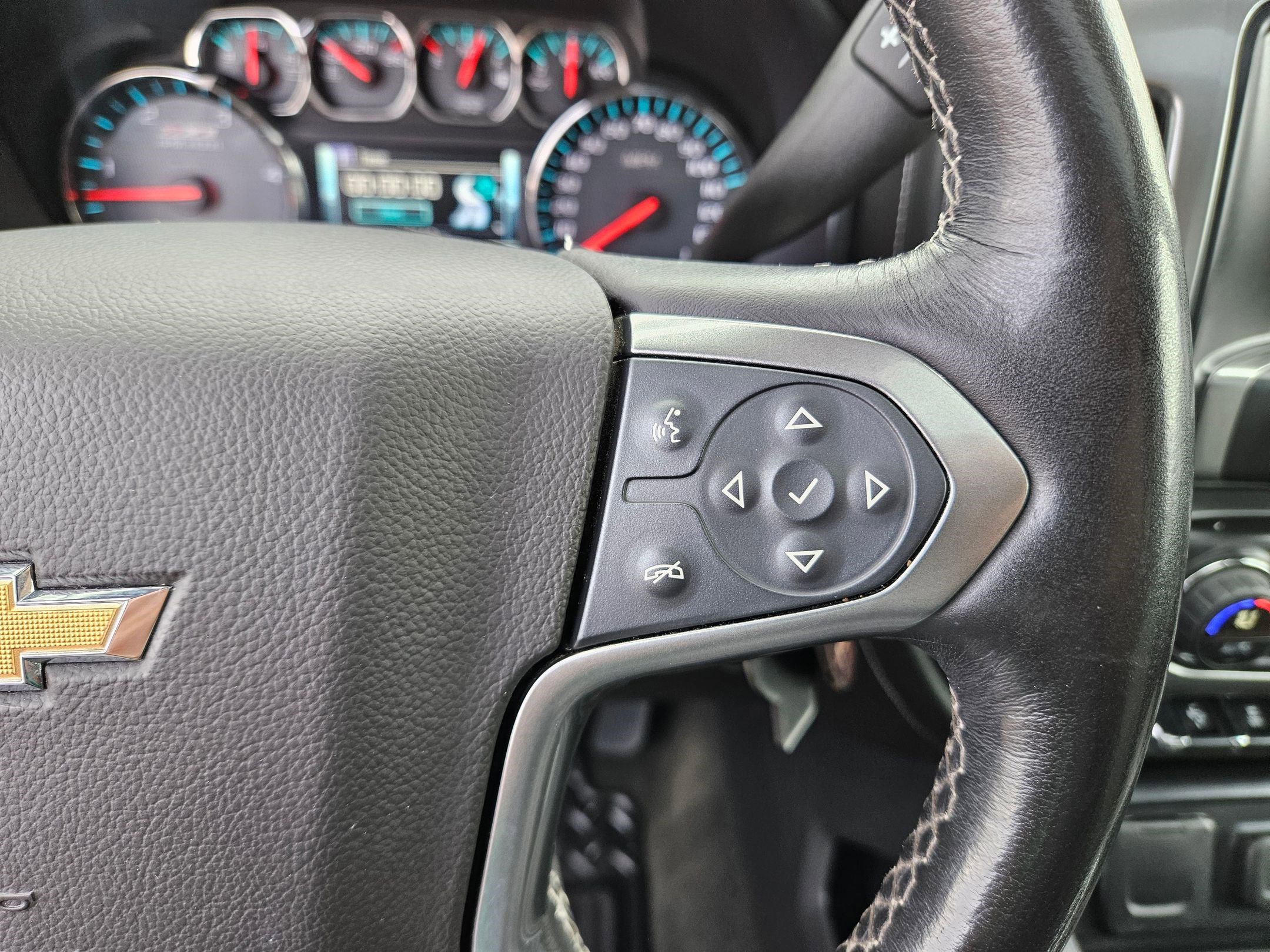 Used 2015 Chevrolet Silverado 3500 LTZ w/ Duramax Plus Package image 19