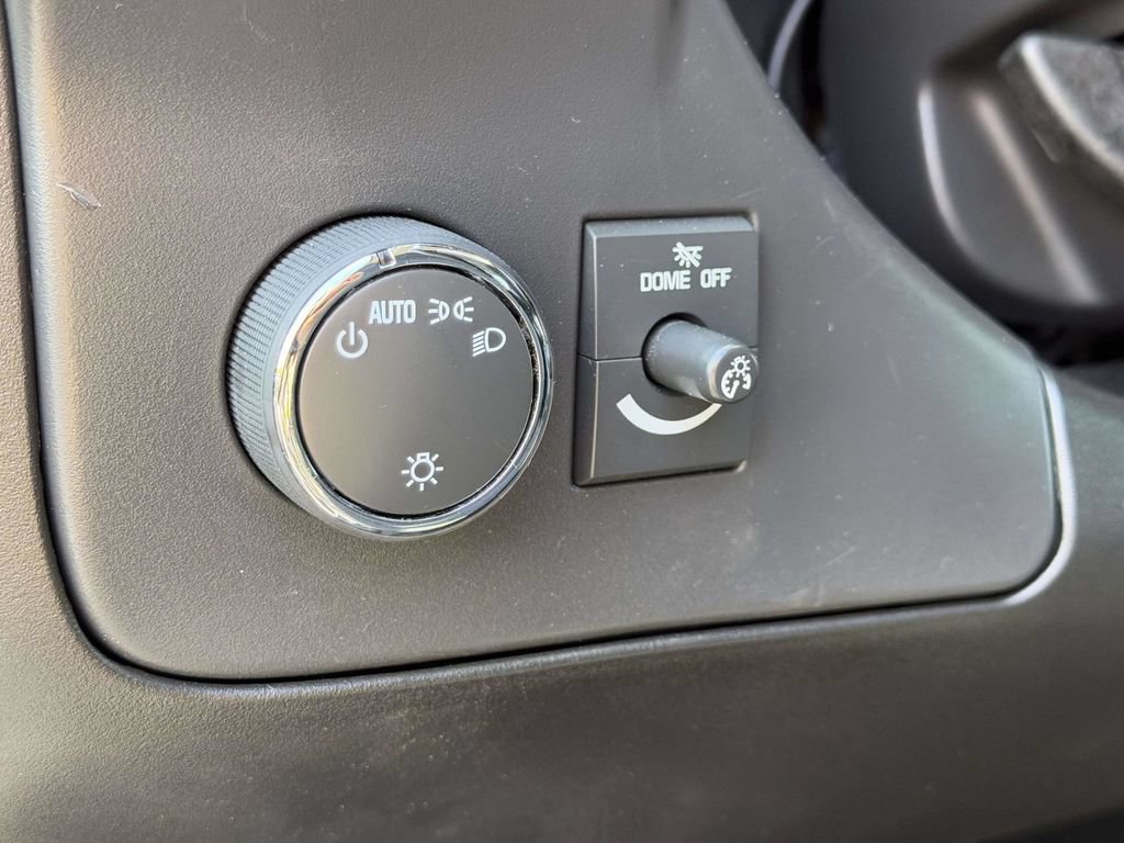 Used 2025 Chevrolet Express 2500 w/ Driver Convenience Package RWD image 22