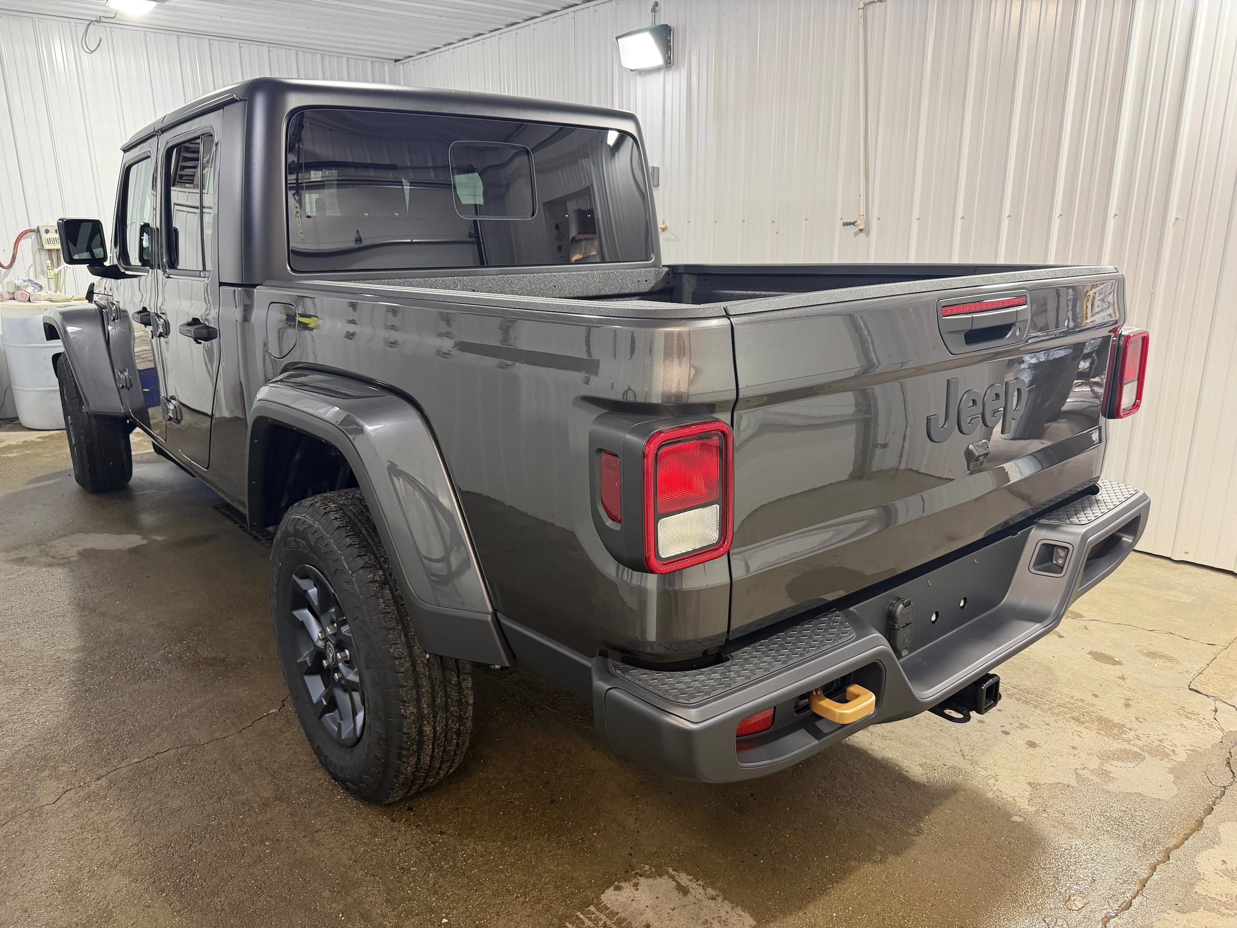 New 2026 Jeep Gladiator Sport AWD/4WD image 5